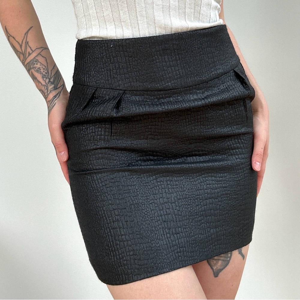 Sleek Pencil Mini Skirt